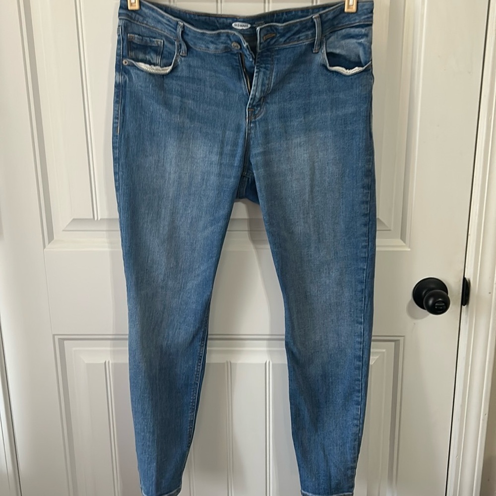 Old Navy Rockstar Super Skinny Jeans